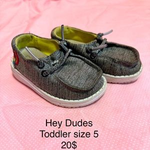Hey dudes toddler size 5.
